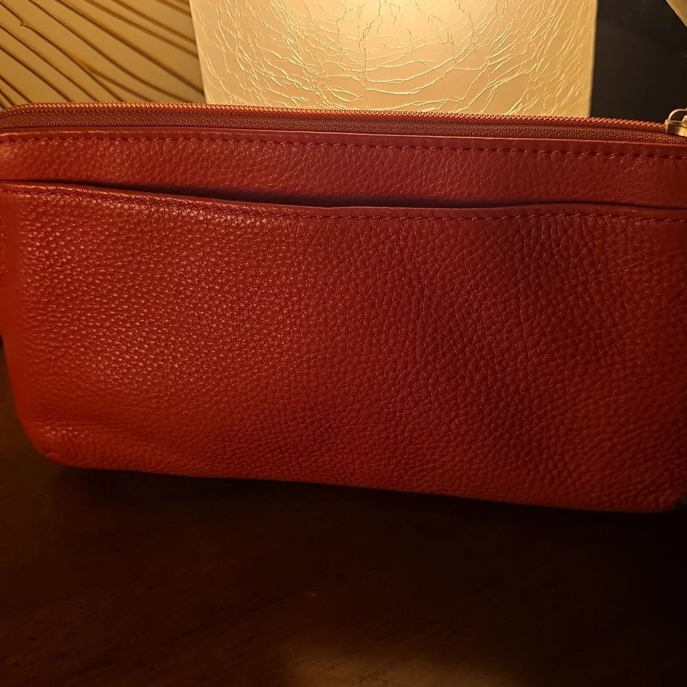Pink pebble leather large double zip clutch - Picture 2 of 3
